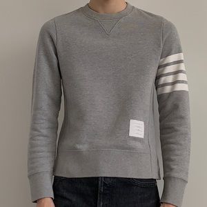 SOLD ❌Thom Browne men’s crewneck sweatshirt. Light grey, size 0